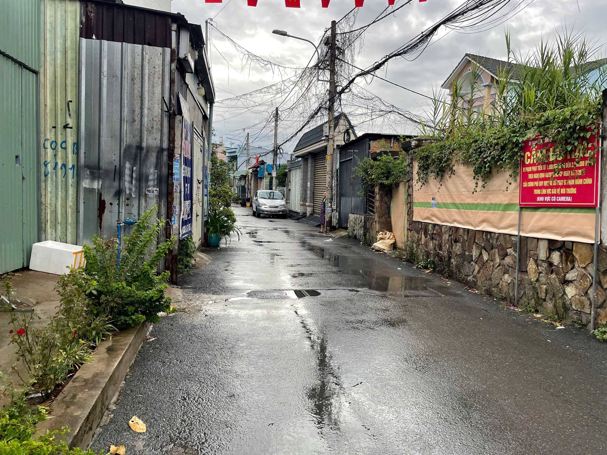 Bán nhà lô góc gần Phạm Văn Đồng 55m2, 5 phòng ngủ, giá 4.8 tỷ